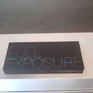 SMASHBOX FULL EXPOSURE EYESHADOW PALLETTE- NEW